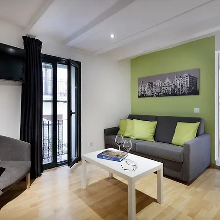 Aspasios Verdi Apartment