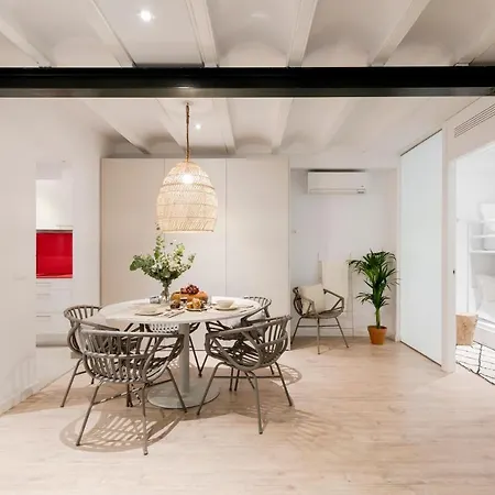 Aspasios Verdi Apartment *